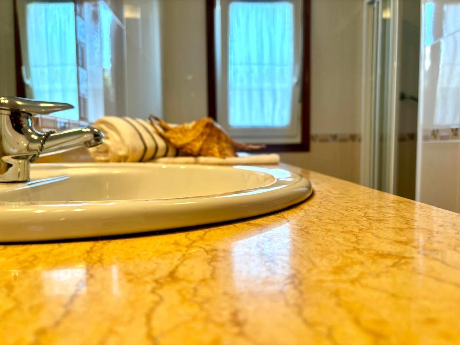 Holibai, Casa Caeiro ,Un Hogar Lejos De Casa, Sabaris, Galicia Apartment Baiona Bagian luar foto
